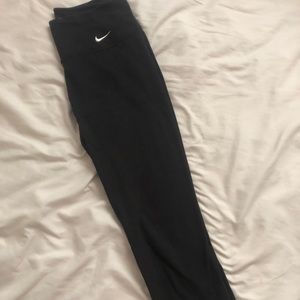 Nike Dri-Fit crop leggings!